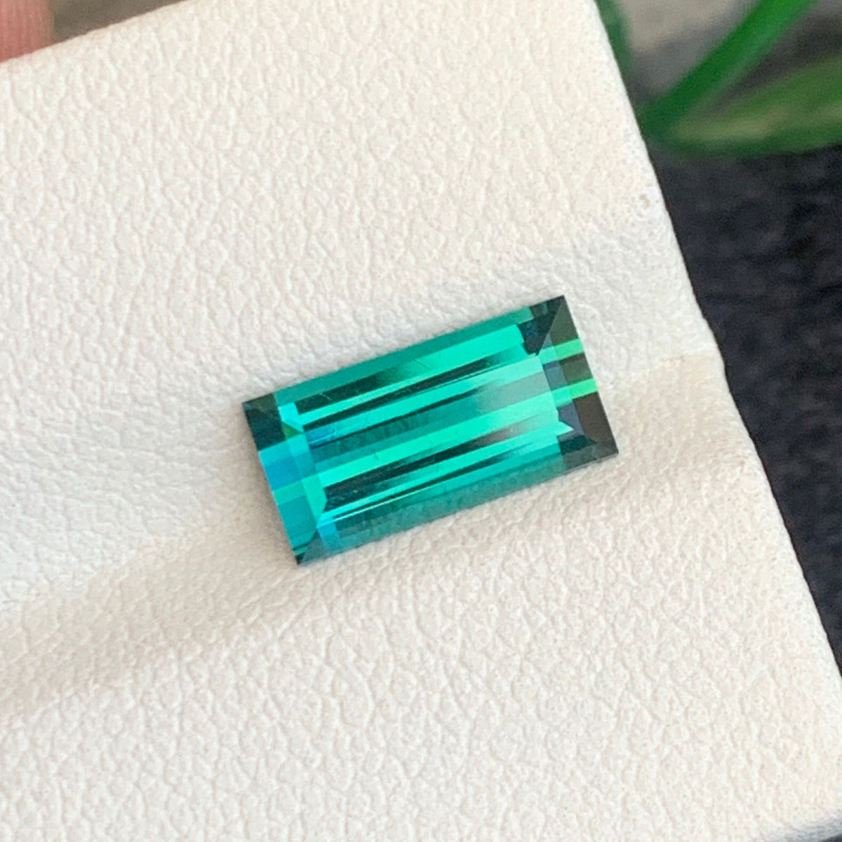  Lagoon Tourmaline gemstone
 Lagoon Tourmaline jewelry