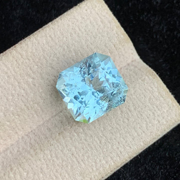 8.20 Carats Loose Aquamarine Gemstone with Long Asscher Cut from Africa