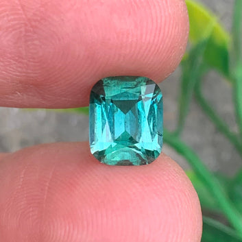 Bicolor Bluish Tourmaline ring
Bicolor Bluish Tourmaline pendant