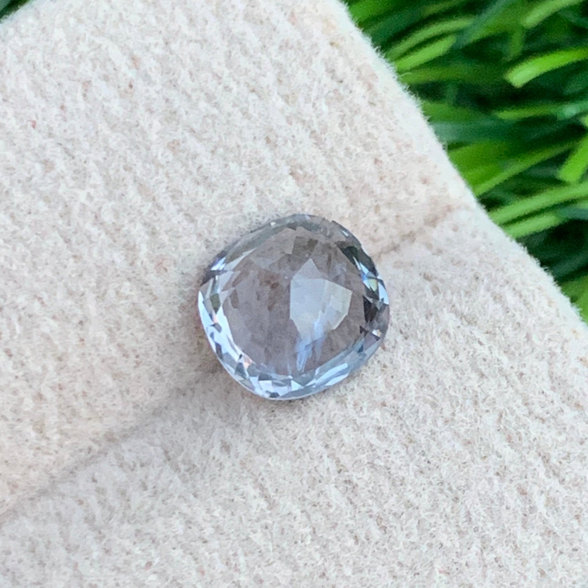 Loose Gray Spinel