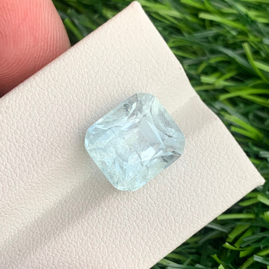 Aquamarine stone
Aquamarine jewelry