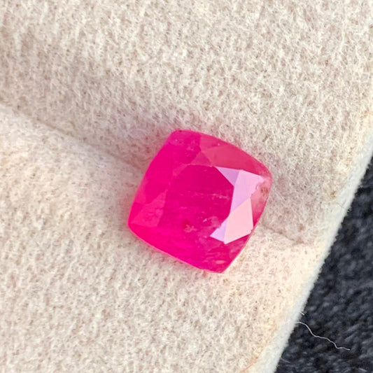 Purplish Red Ruby Gemstone
Purplish Red Ruby Jwelry