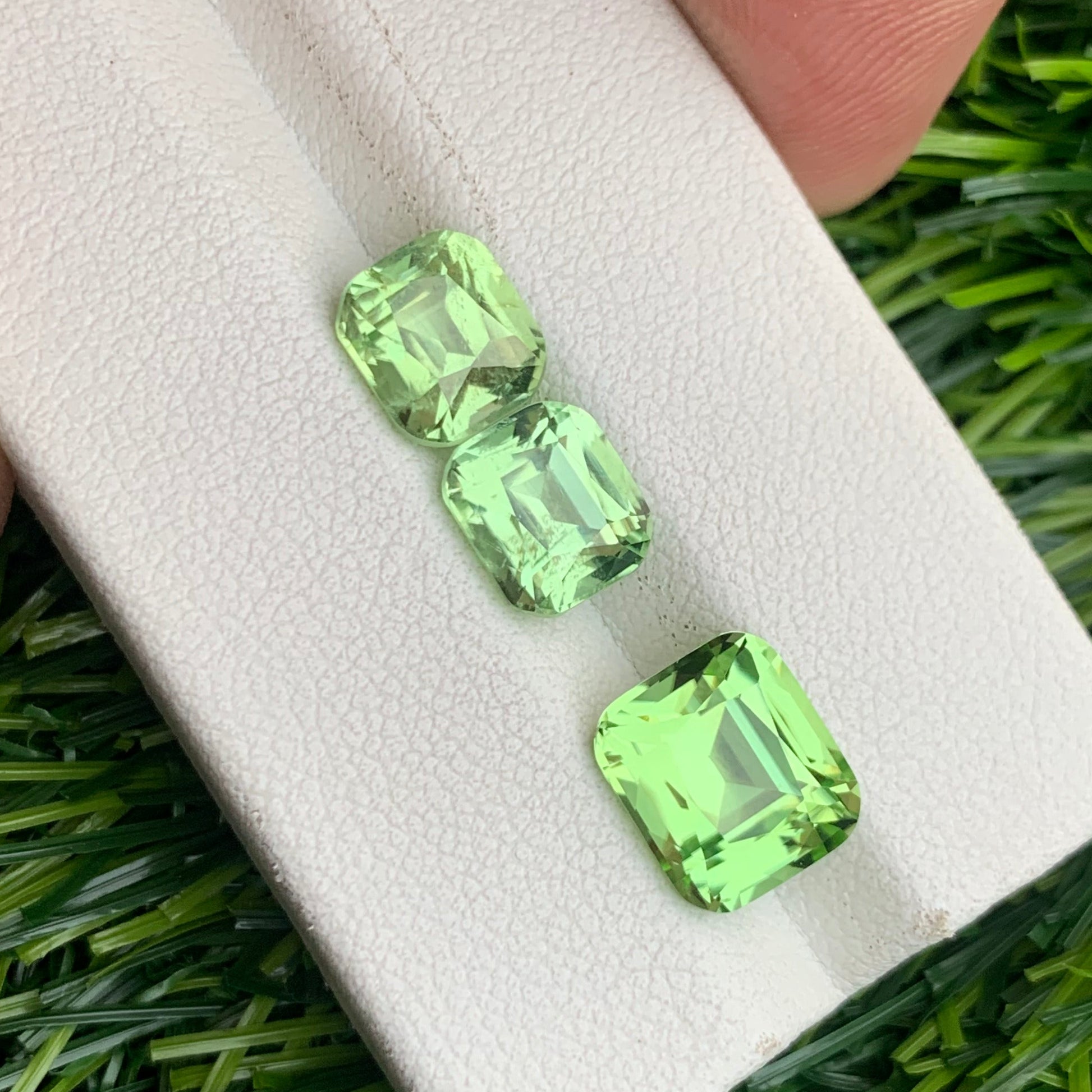 Green Peridot earring
Green Peridot rings