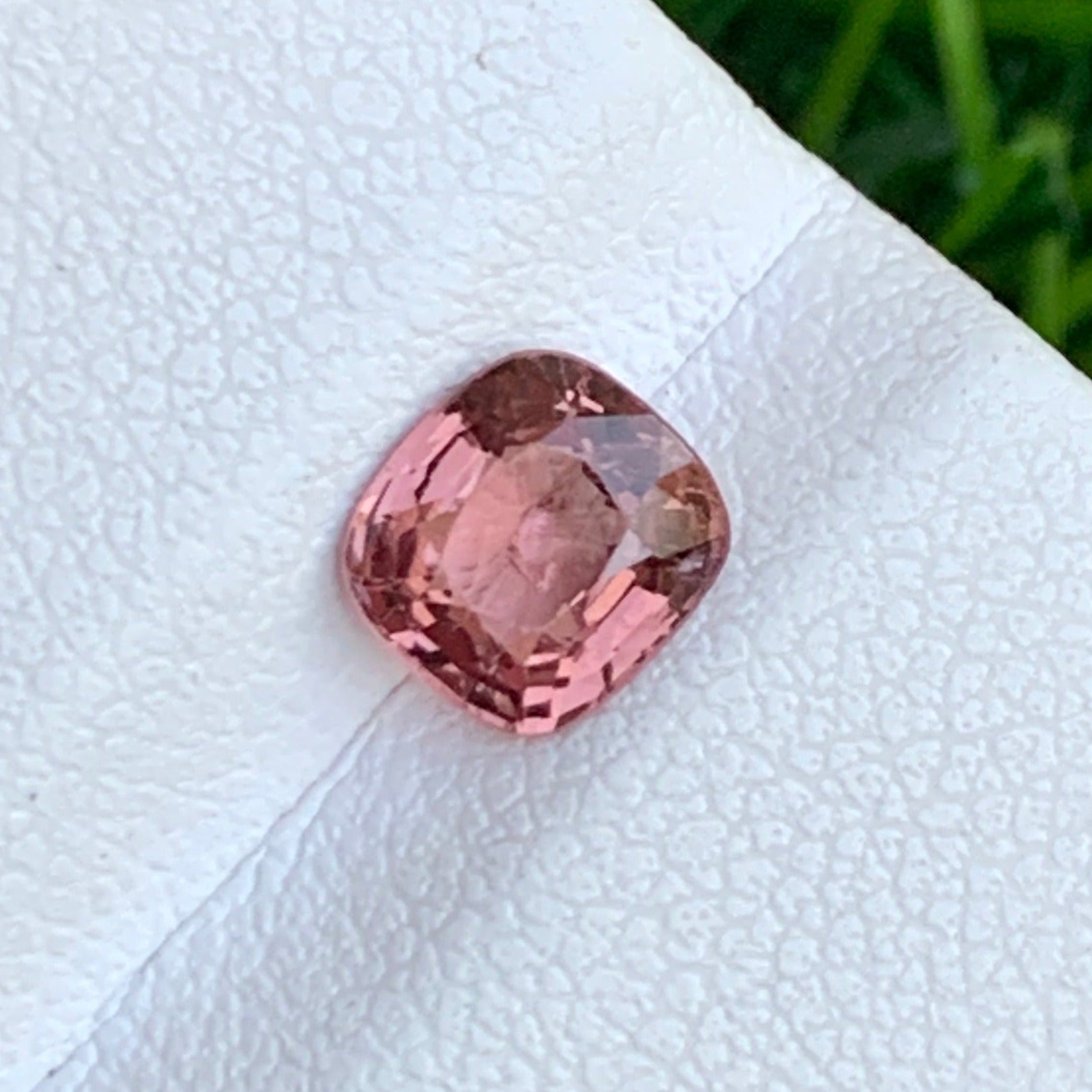 faceted spinel