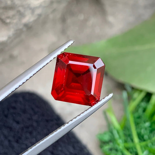 Rhodolite Garnet Gemstone, Asscher Cut 4.45 Carats