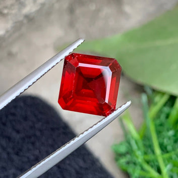 Rhodolite Garnet Gemstone, Asscher Cut 4.45 Carats