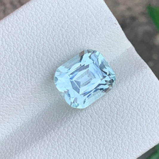 Aquamarine gemstone
Aquamarine jewelry