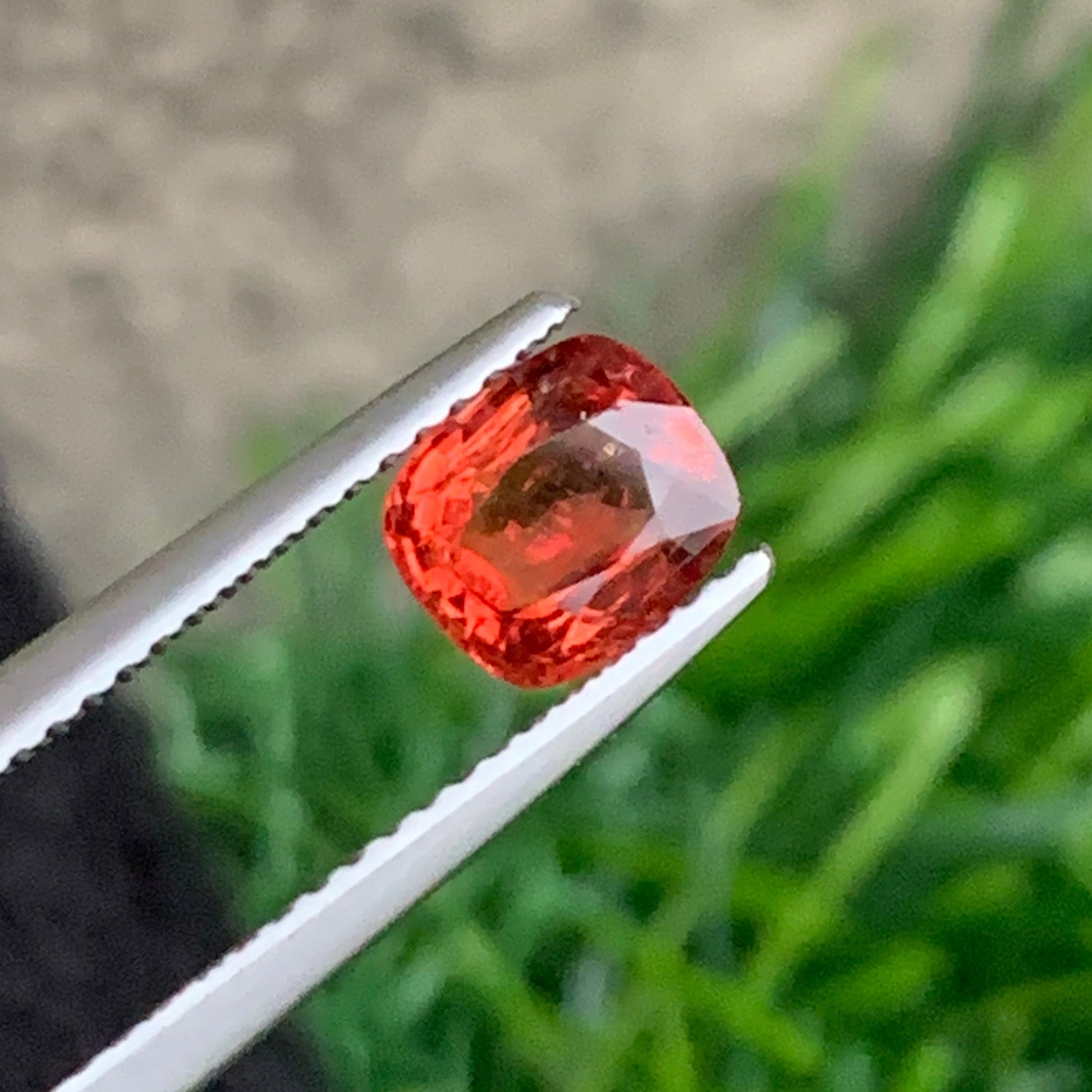 loose spinel