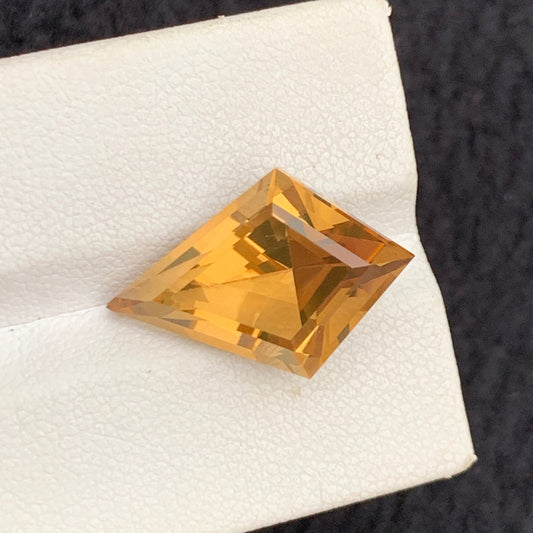 9.05 Carats Loose Citrine Gemstone, Kite Shape Citrine