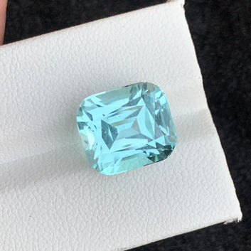 10.00 Carats Natural Aquamarine Gemstone with Cushion shape from Pakistan