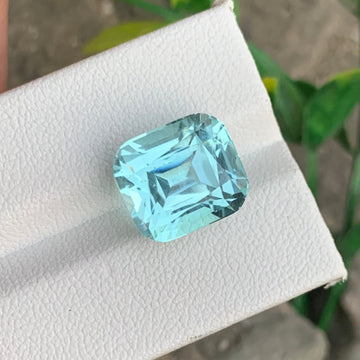 10.00 Carats Natural Aquamarine Gemstone with Cushion shape from Pakistan