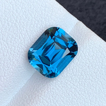 best blue topaz stone