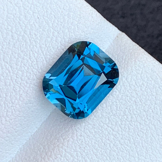 Beautiful London Blue Topaz Gemstone, Cushion Cut 4.00 Carats