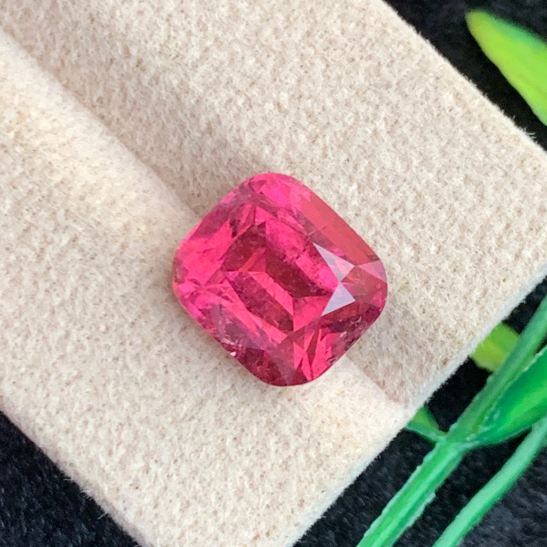 Rubellite Tourmaline ring
Rubellite Tourmaline pendant