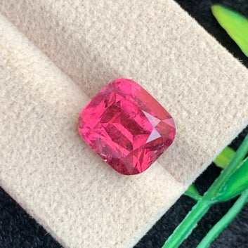 Rubellite Tourmaline ring
Rubellite Tourmaline pendant