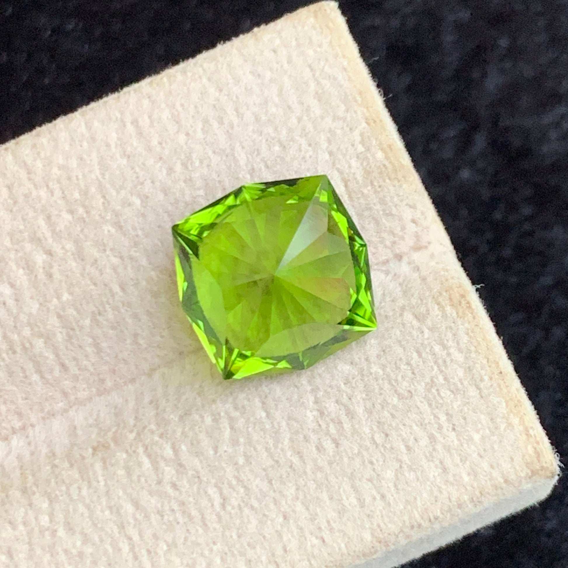 Green Peridot from back side