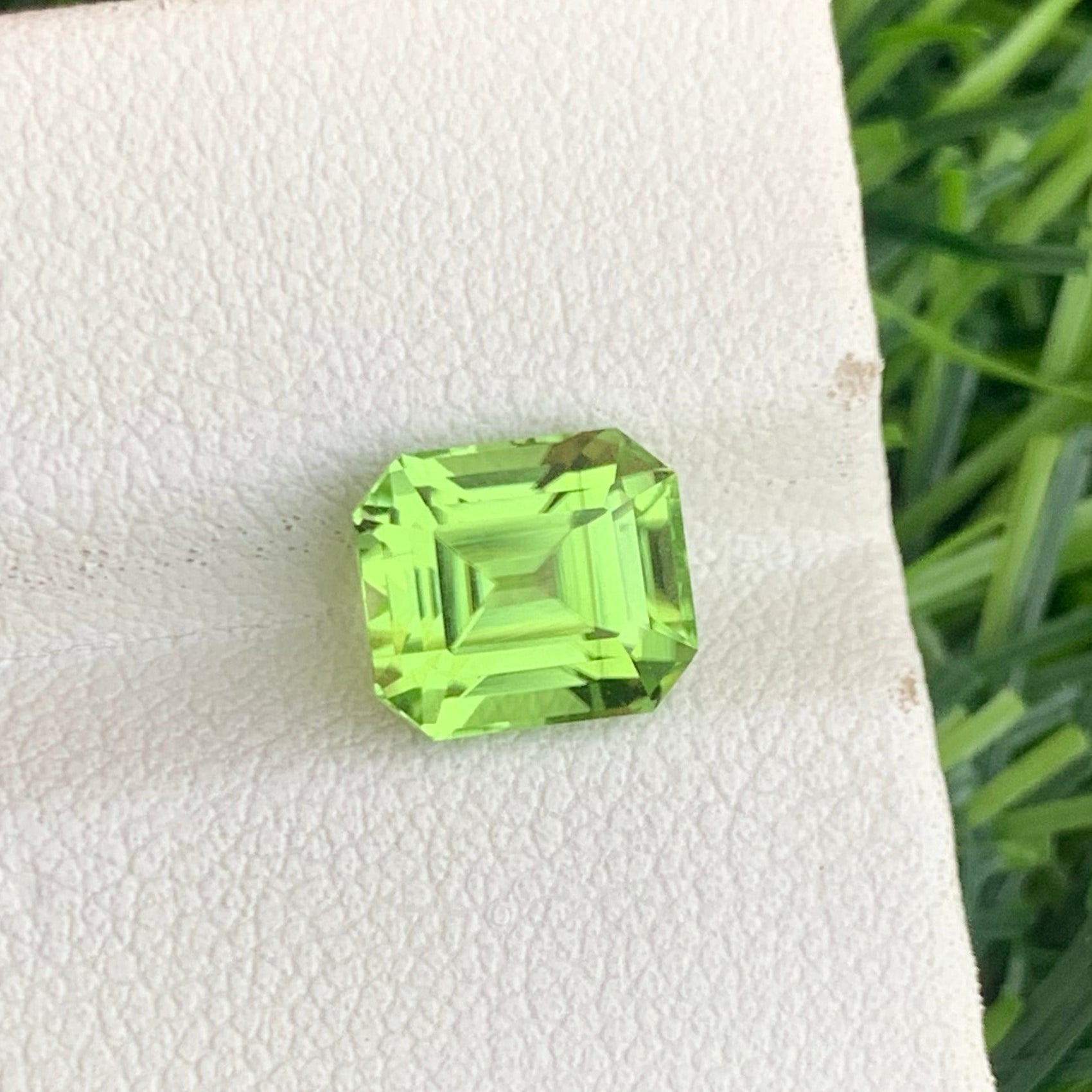 Green Peridot gemstone
Green Peridot jewelery
