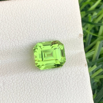 Green Peridot gemstone
Green Peridot jewelery