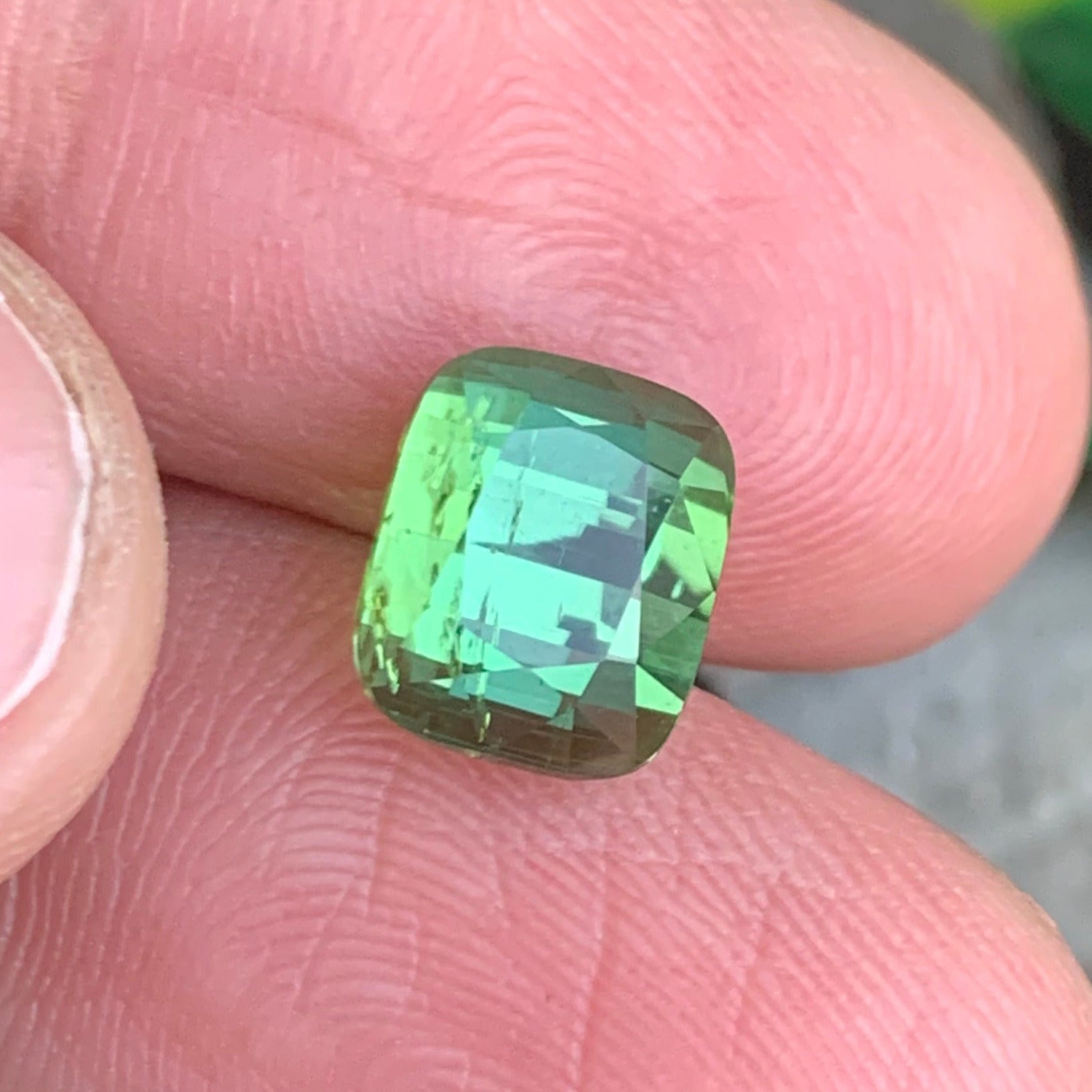 Mint Green Tourmaline ring
Mint Green Tourmaline pendant