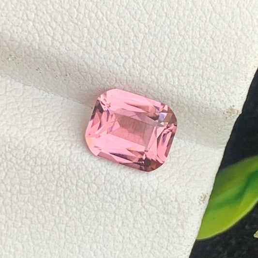 Pink Bubblegum Tourmaline ring
Pink Bubblegum Tourmaline pendant