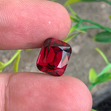 Rhodolite Garnet gemstone
Rhodolite Garnet  jewelry