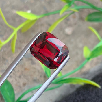 Rhodolite Garnet ring
Rhodolite Garnet pendant
