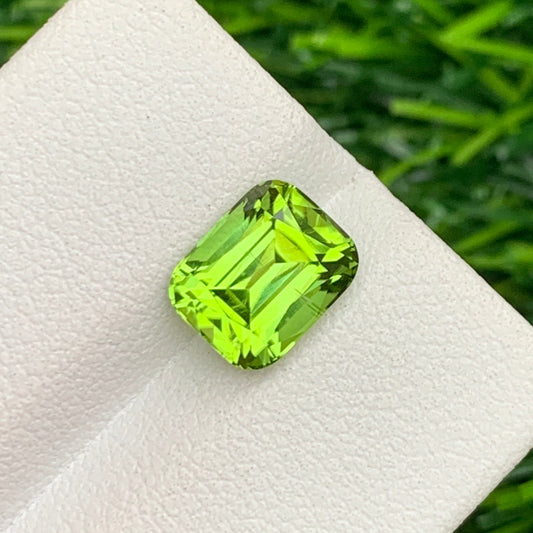 Gorgeous Green Peridot Gemstone, Cushion Cut 2.95 Carats