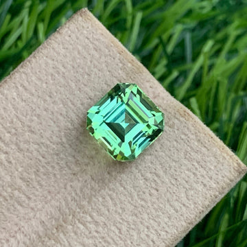 Apple green tourmaline
Mint green tourmaline