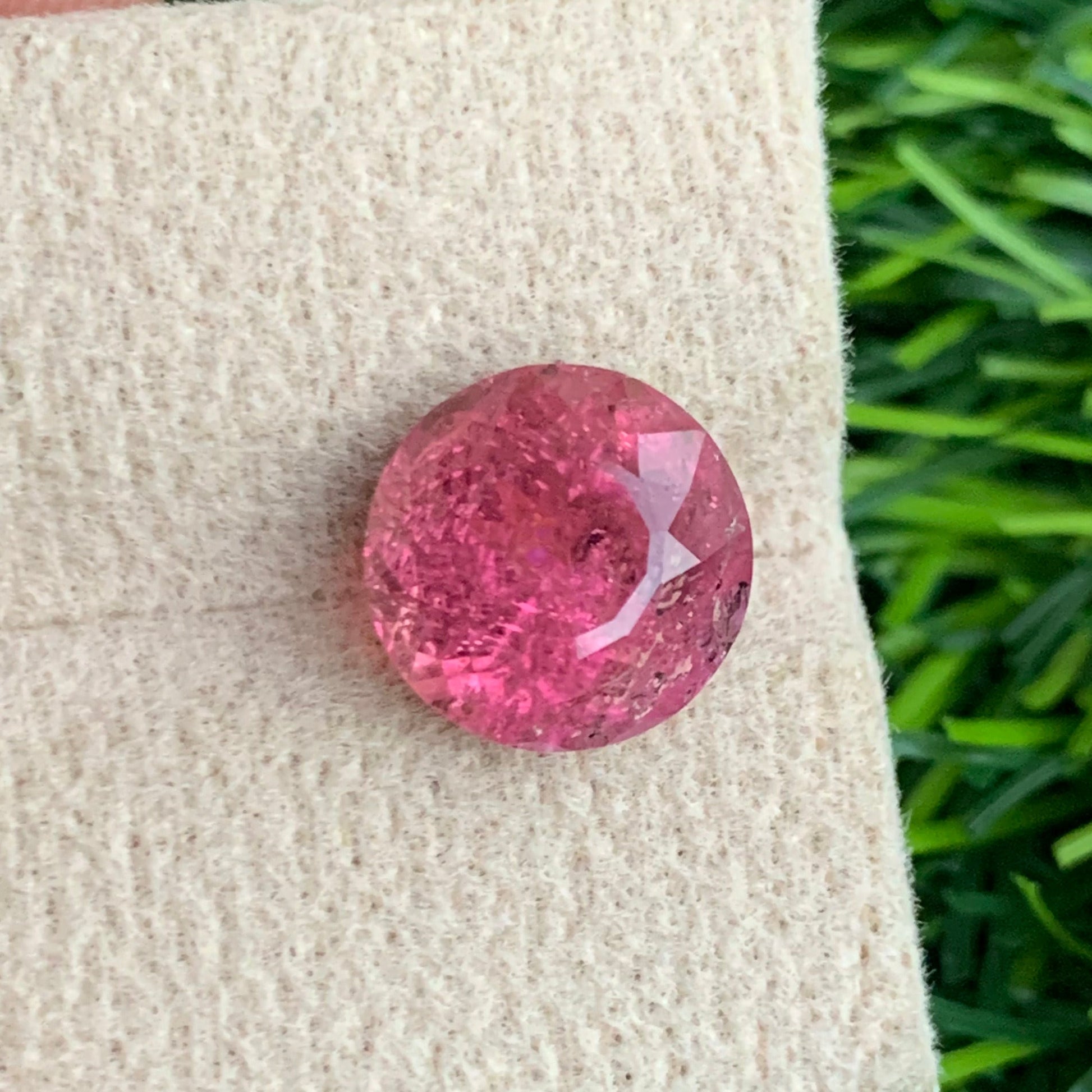 Rubellite Tourmaline ring
Rubellite Tourmaline pendan