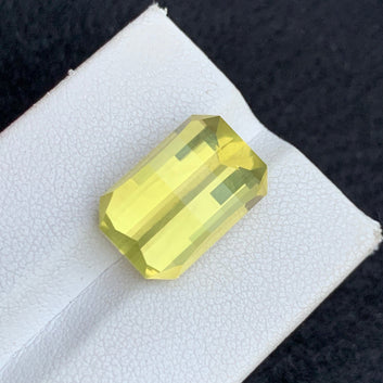 9.95 Carats Lemon Quartz from Brazil, Yellow Gemstone Pixel Shape