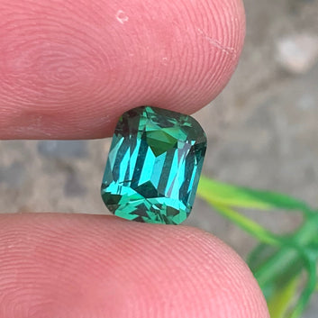 Vivid Bluish Green Tourmaline ring