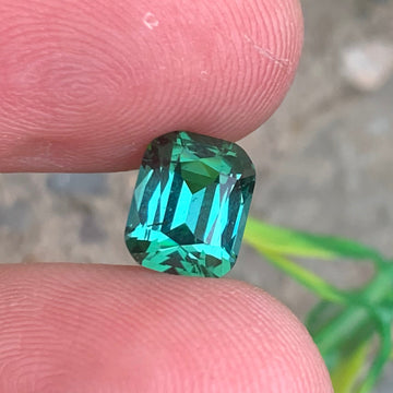 Vivid Bluish Green Tourmaline ring