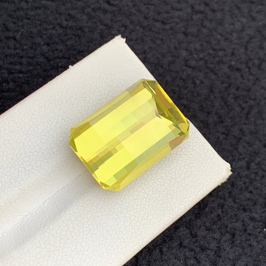 20.05 Carats Lemon Quartz from Brazil, Yellow Gemstone Pixel Shape