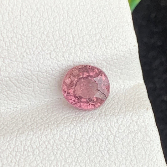 Peach Pink Sapphire ring
Peach Pink Sapphire pendant