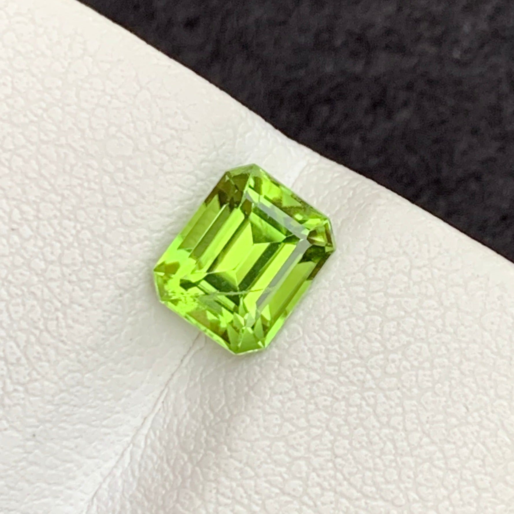 peridot gemstone