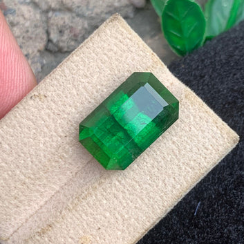 Hot Green Tourmaline ring
Hot Green Tourmaline pendant
Hot Green Tourmaline bracelet