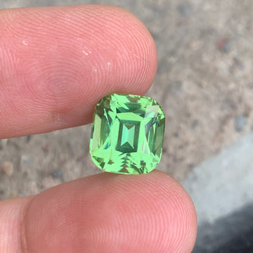 Green Peridot gemstone
Green Peridot jewelry