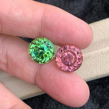 23.80 Carats Reverse Tourmaline Pair with Round Shape, Unmatch Color Tourmaline Pair