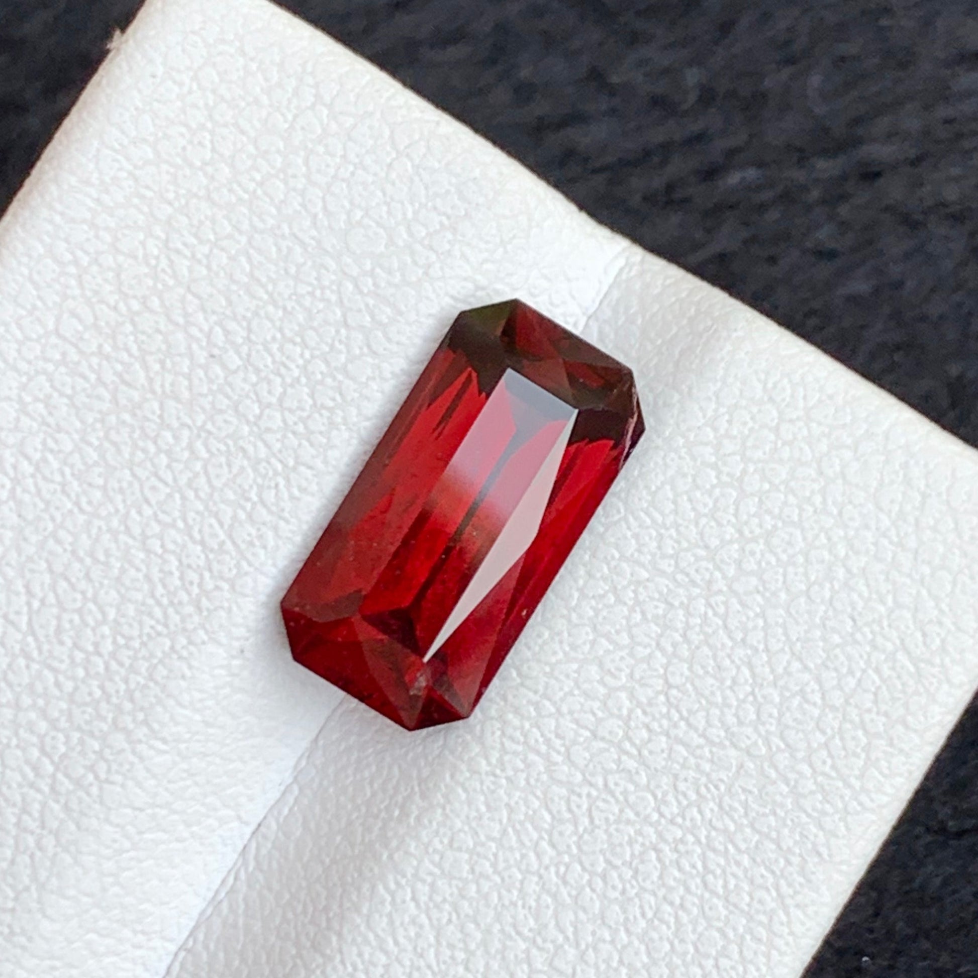 garnet gemstone