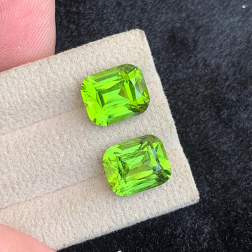 Green Peridot gemstone
Green Peridot jewelry