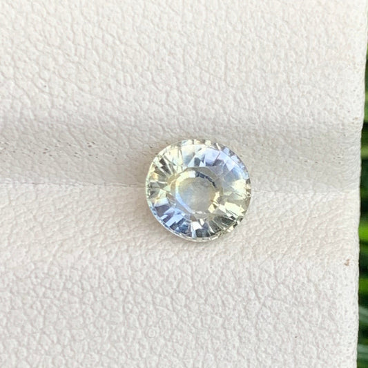 Bicolor Sapphire gemstone
Bicolor Sapphire jewelry