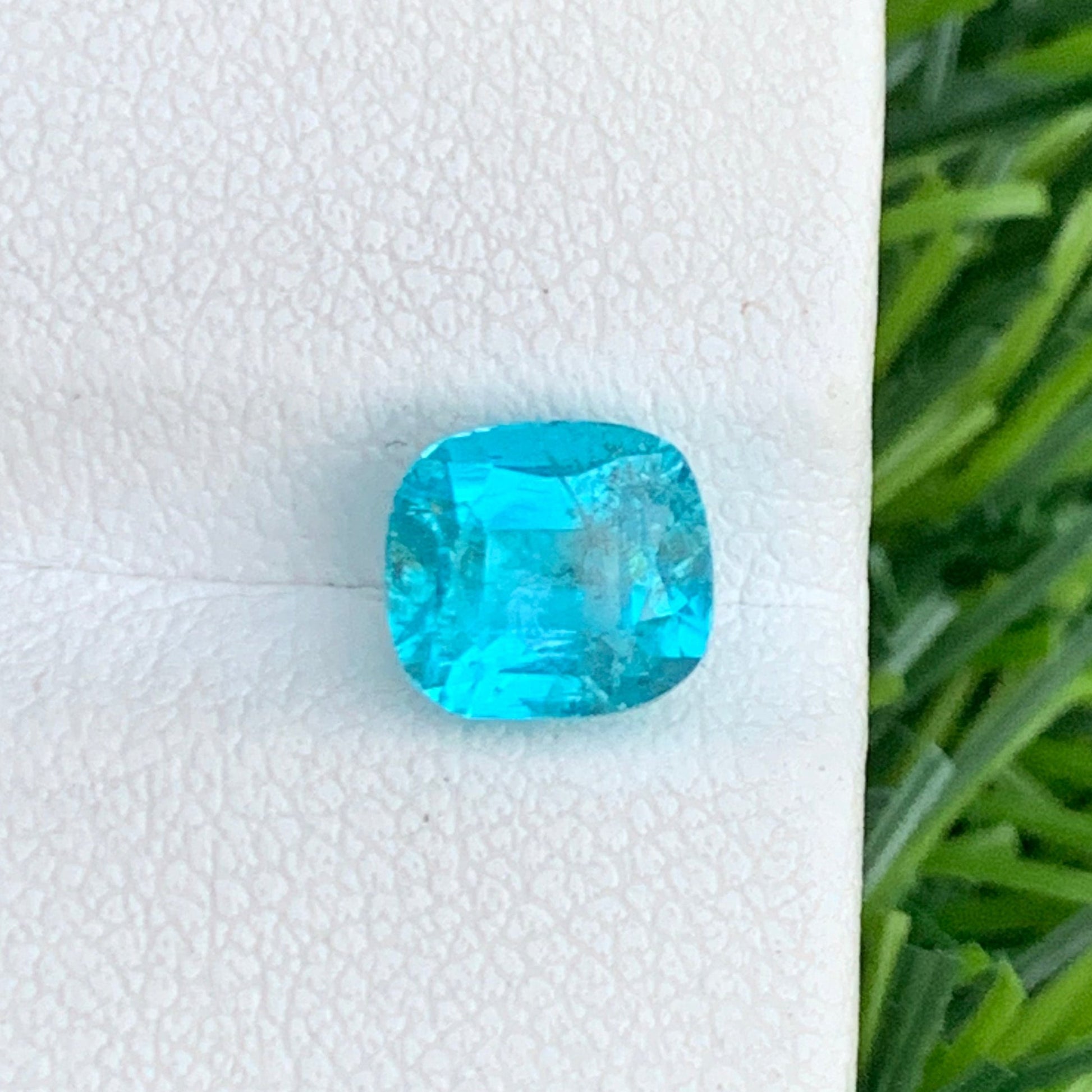 Paraiba stone for ring