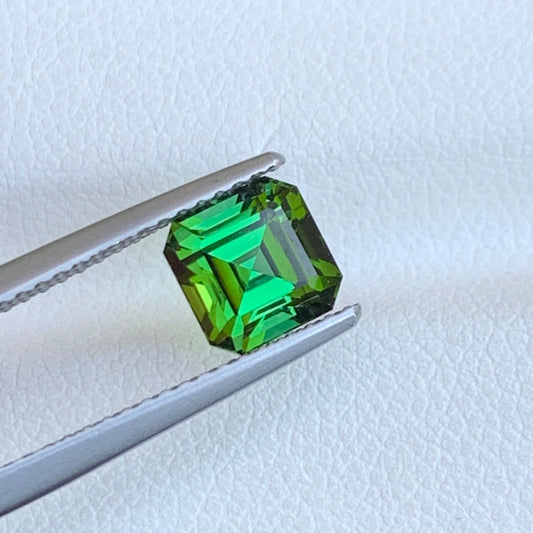 Yellow green tourmaline