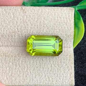 Greenish Yellow Peridot  Gemstone
Greenish Yellow Peridot Jewelry
