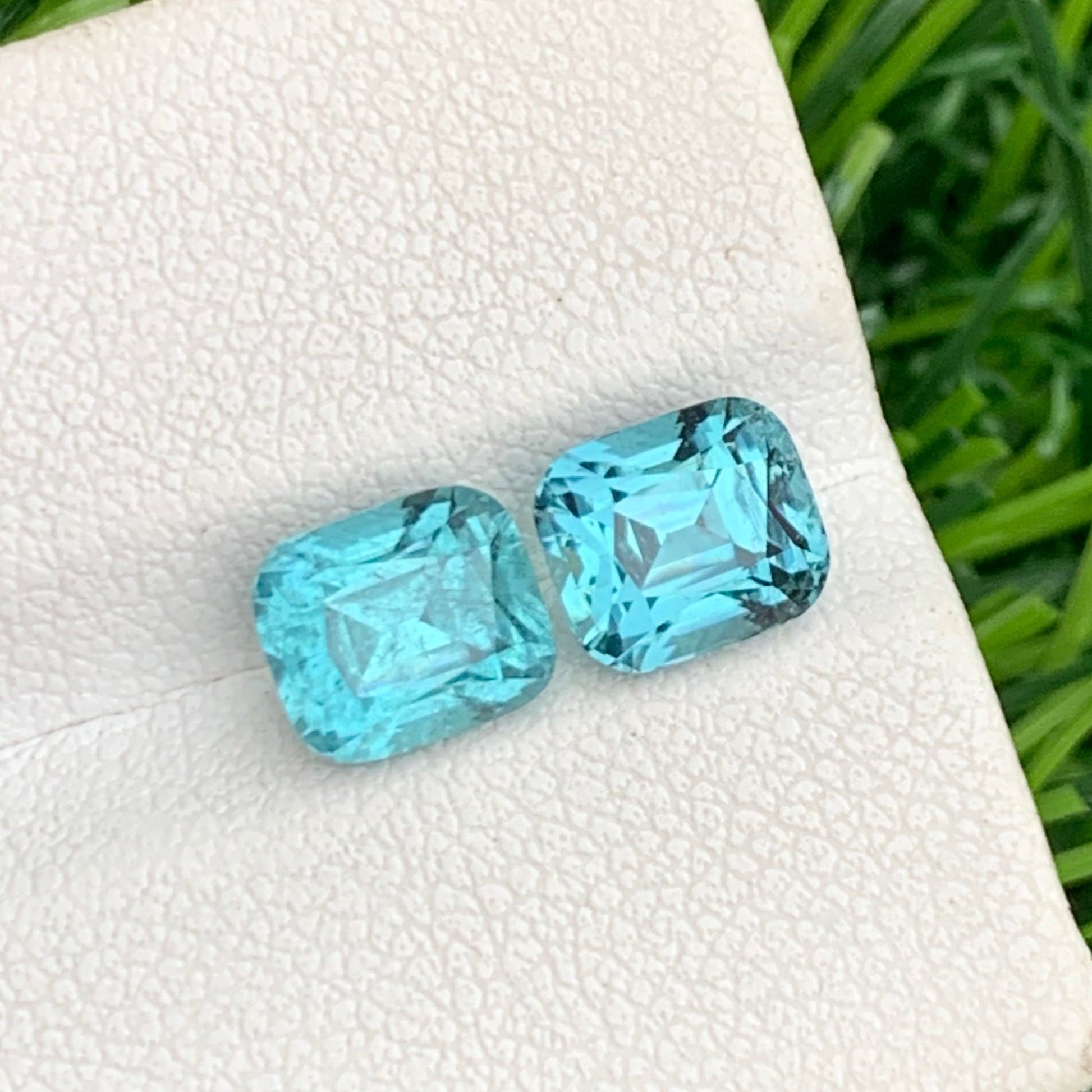 Lagoon gemstone pair