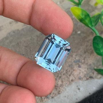 Natural Aquamarine Gemstone
Natural Aquamarine jewelry