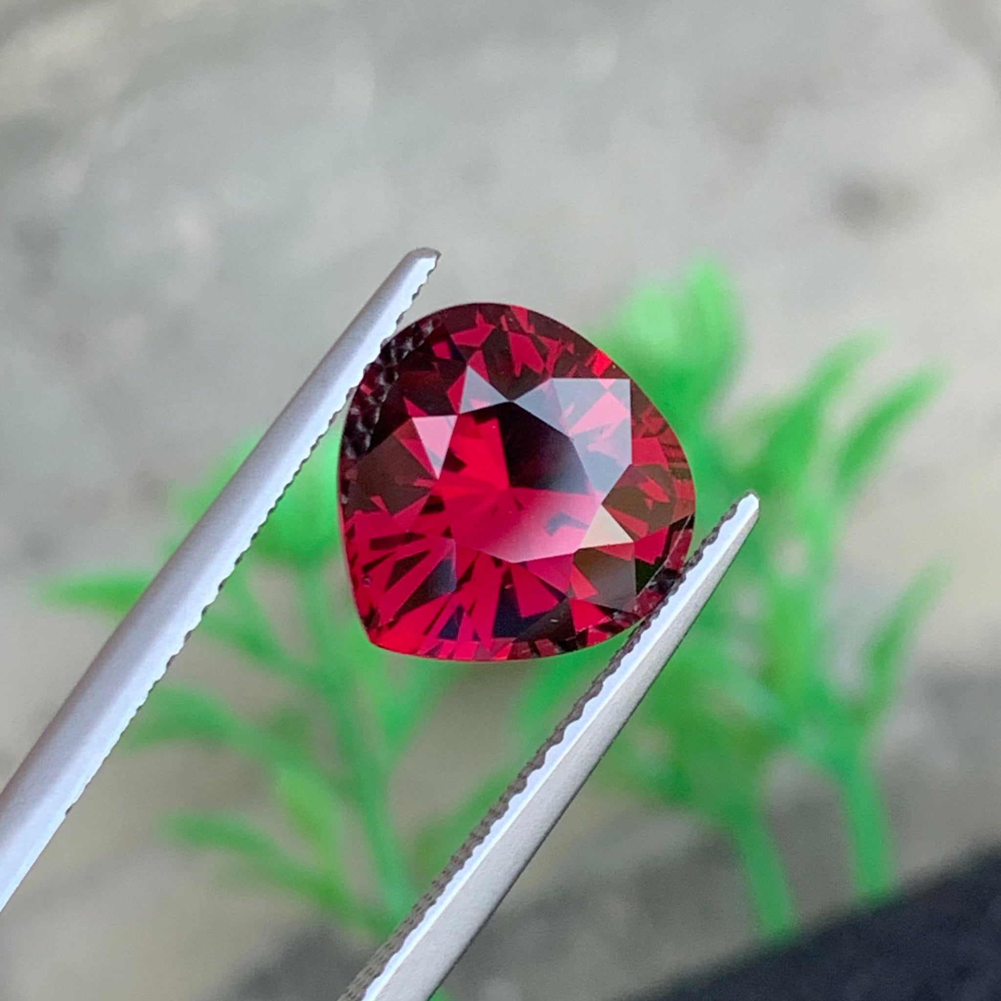 Pinkish red gemstone
Pinkish red  garnet
Pinkish red garnet jewelry
Pinkish red garnet ring