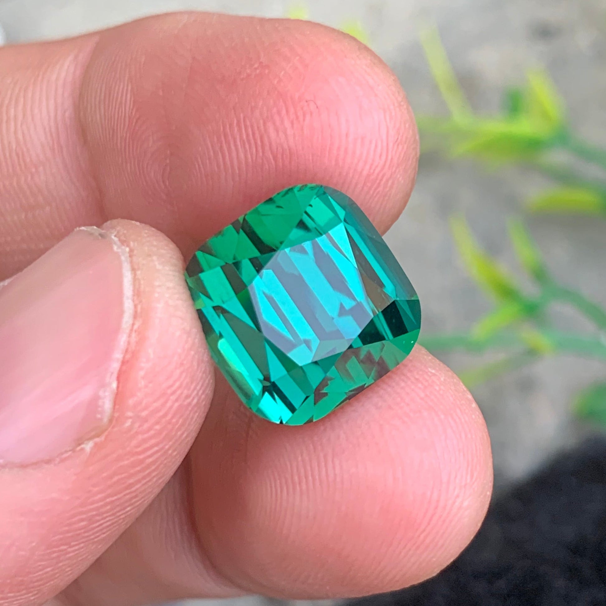 Bluish Green Tourmaline ring
Bluish Green Tourmaline pendant