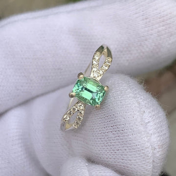 Mint green tourmaline ring