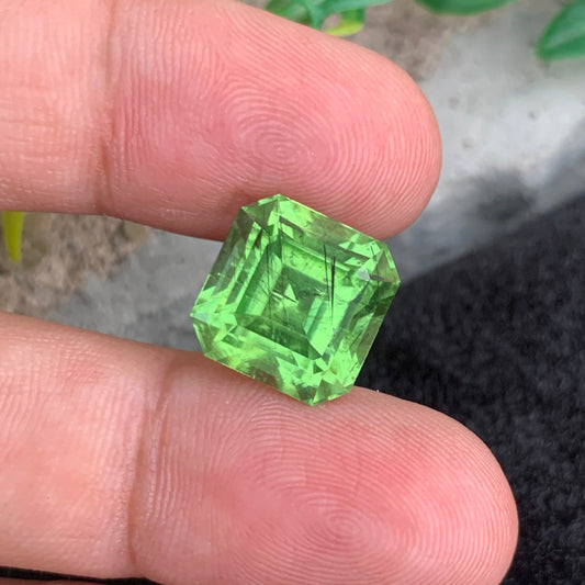 Rutile Green Peridot gemstone
Rutile Green Peridot jewelry